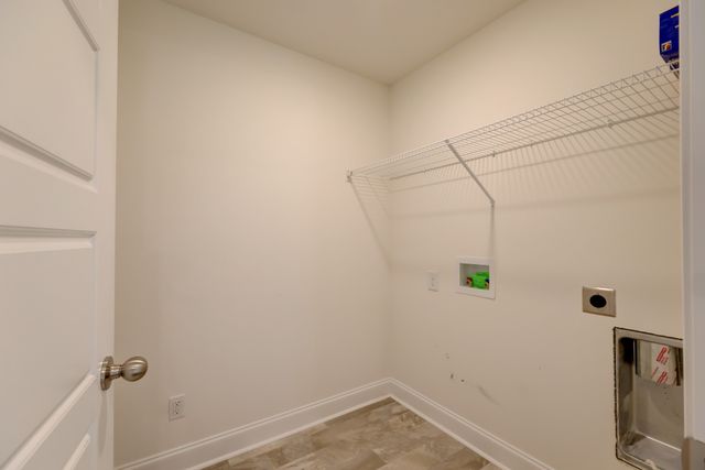 1385 Harmon Ln, Clarksville, TN 37042
