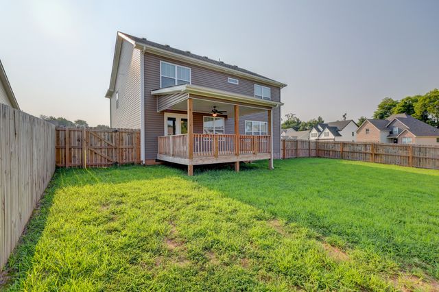 1385 Harmon Ln, Clarksville, TN 37042