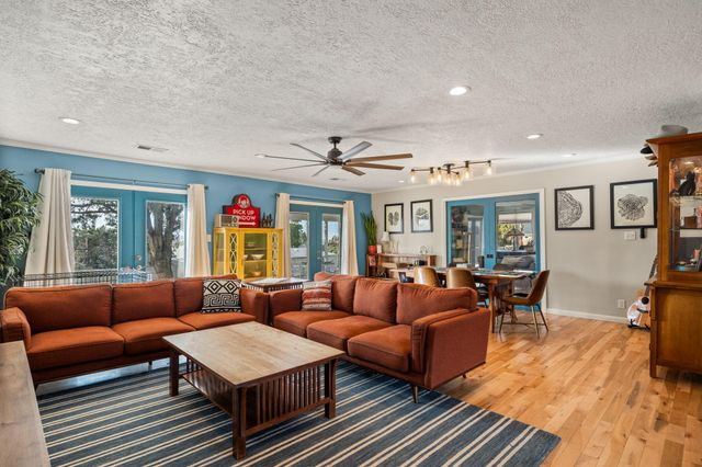 5345 Revi Don Drive NE, Albuquerque, NM 87111