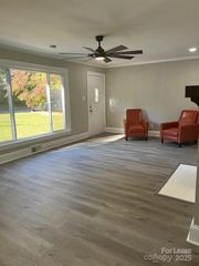 702 Woods Drive, Statesville, NC 28677