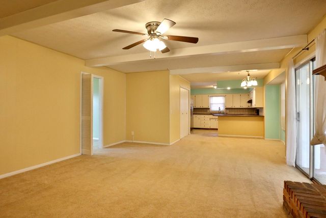 2759 W Buena Vista Street, Springfield, MO 65810