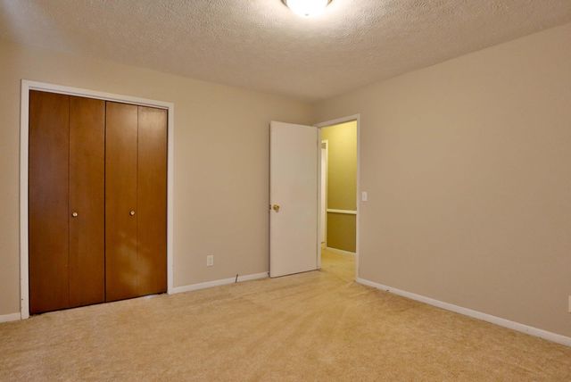 2759 W Buena Vista Street, Springfield, MO 65810