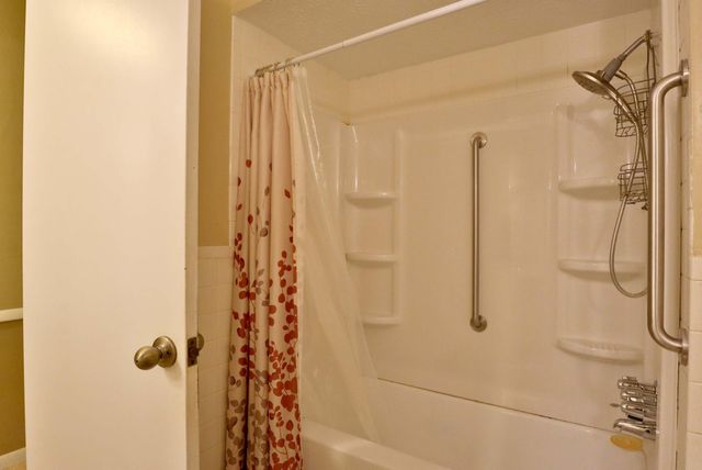 2759 W Buena Vista Street, Springfield, MO 65810