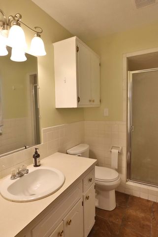 2759 W Buena Vista Street, Springfield, MO 65810