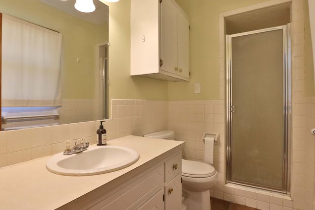 2759 W Buena Vista Street, Springfield, MO 65810