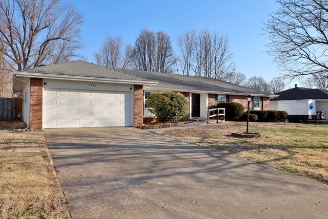 2759 W Buena Vista Street, Springfield, MO 65810