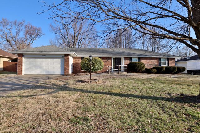 2759 W Buena Vista Street, Springfield, MO 65810