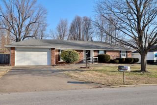 2759 W Buena Vista Street, Springfield, MO 65810