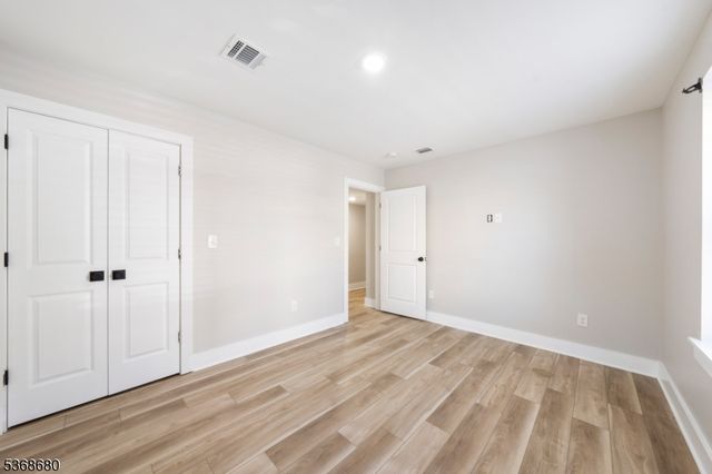 70 19th Ave, Newark City, NJ 07103