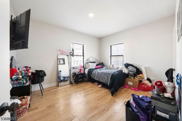 70 19th Ave, Newark City, NJ 07103