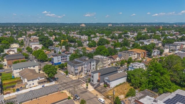 70 19th Ave, Newark City, NJ 07103