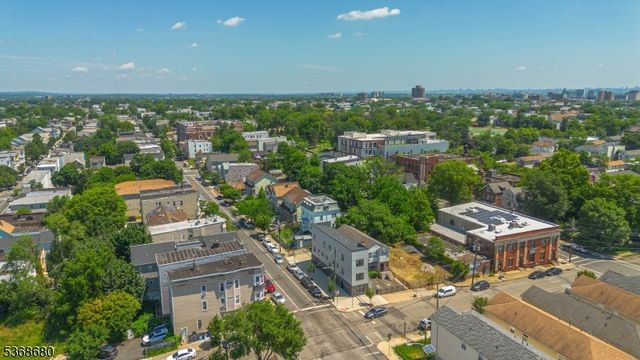 70 19th Ave, Newark City, NJ 07103