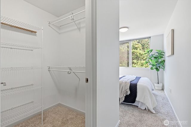 2421 Wickstrom Place SW, Seattle, WA 98116