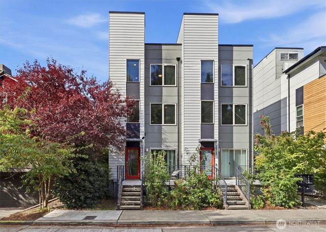 2421 Wickstrom Place SW, Seattle, WA 98116