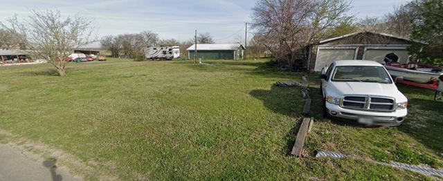 501 Dusty Lane, Southmayd, TX 75092