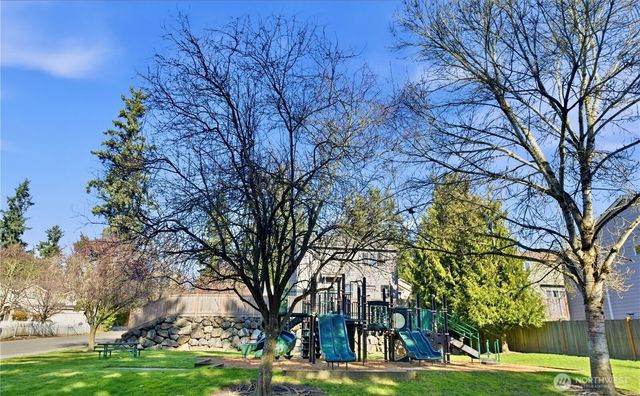 7703 NE 201st Place, Kenmore, WA 98028