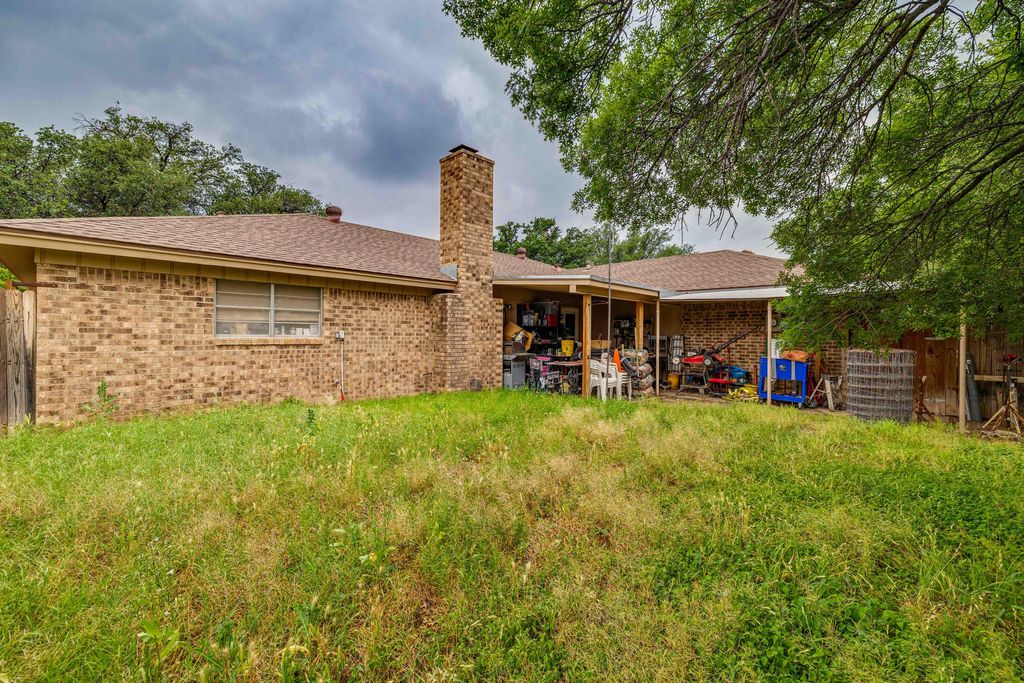 Image 20 of property listing at 2814 Canyon Creek Drive, San Angelo, TX 76904