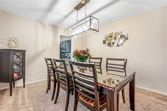 238 Meadowbrook Dr, New Wilmington Boro, PA 16142