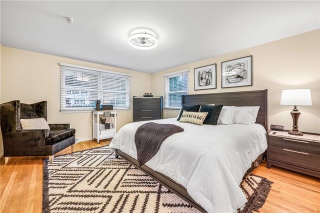 238 Meadowbrook Dr, New Wilmington Boro, PA 16142