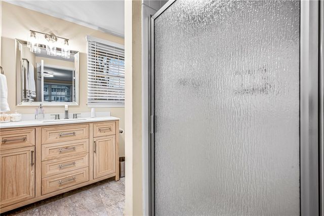 238 Meadowbrook Dr, New Wilmington Boro, PA 16142