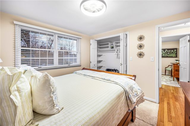 238 Meadowbrook Dr, New Wilmington Boro, PA 16142