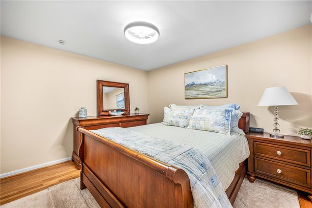 238 Meadowbrook Dr, New Wilmington Boro, PA 16142