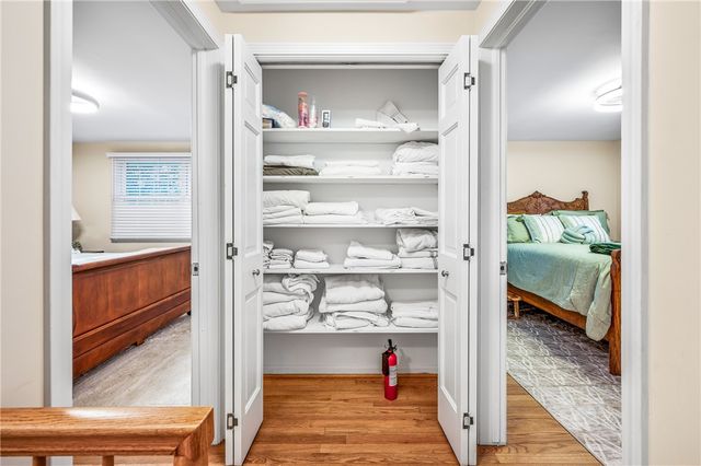 238 Meadowbrook Dr, New Wilmington Boro, PA 16142