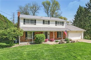 238 Meadowbrook Dr, New Wilmington Boro, PA 16142