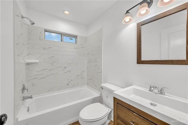 304 Santa Fe Street, Alton, TX 78753