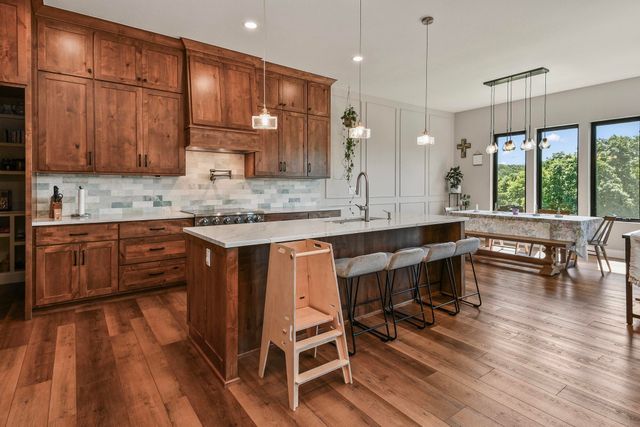 358 Thornbrooke Drive, Rogersville, MO 65742