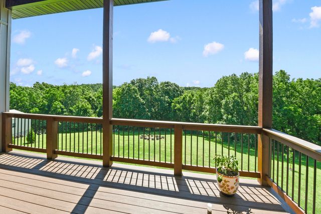 358 Thornbrooke Drive, Rogersville, MO 65742