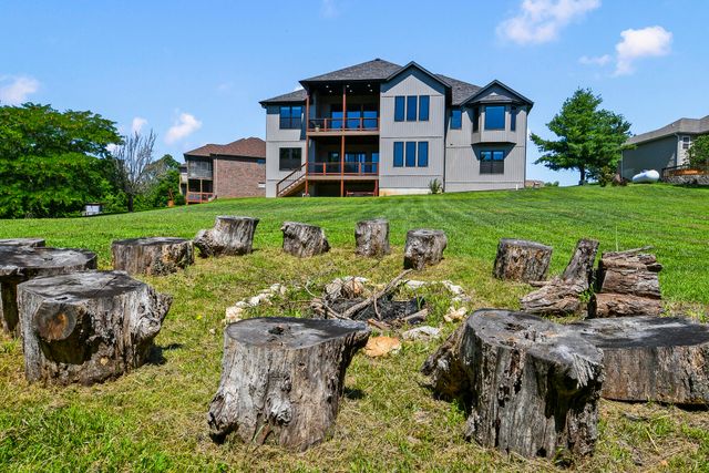 358 Thornbrooke Drive, Rogersville, MO 65742