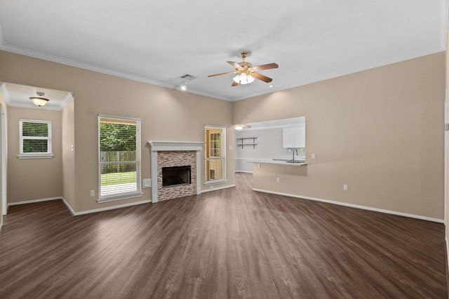 11819 Santa Fe Trail, Santa Fe, TX 77510