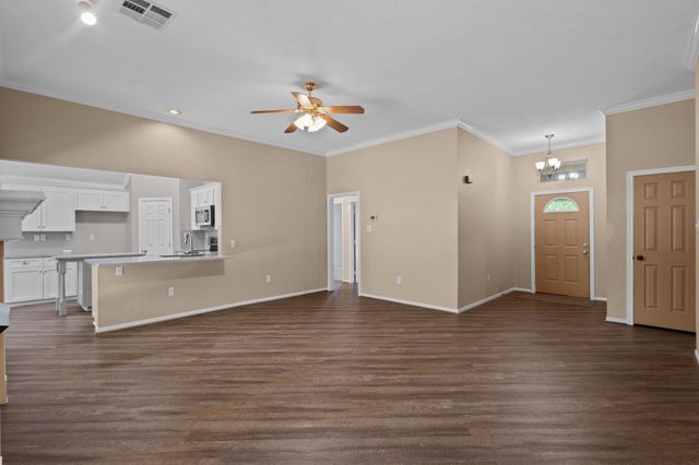 11819 Santa Fe Trail, Santa Fe, TX 77510
