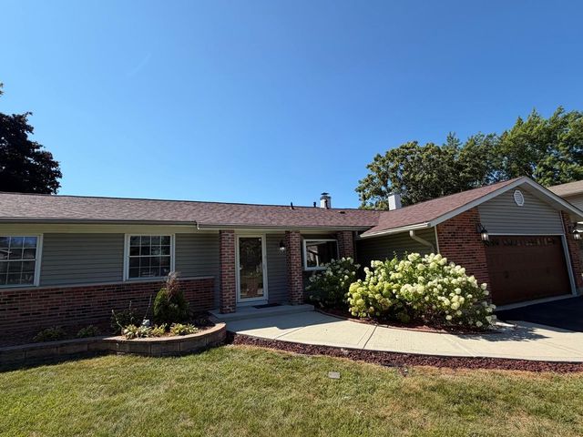 427 Justine Avenue, Bolingbrook, IL 60440