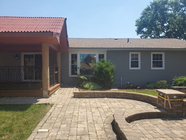 427 Justine Avenue, Bolingbrook, IL 60440