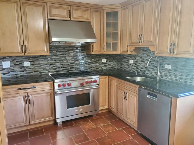 427 Justine Avenue, Bolingbrook, IL 60440