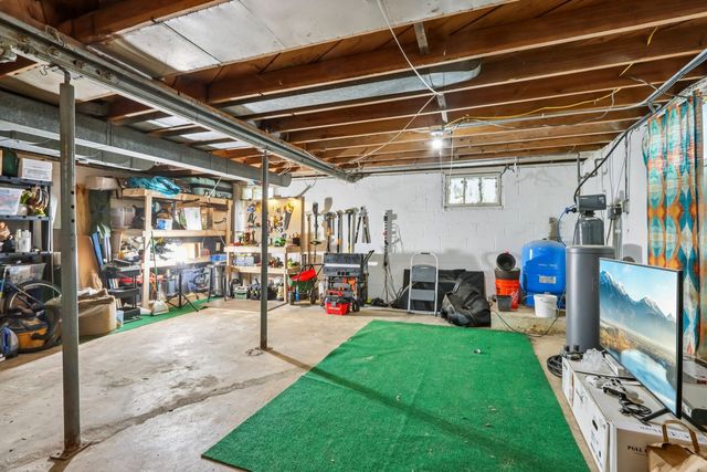 11471 W Leland Avenue, Beach Park, IL 60099