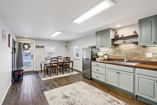 11471 W Leland Avenue, Beach Park, IL 60099