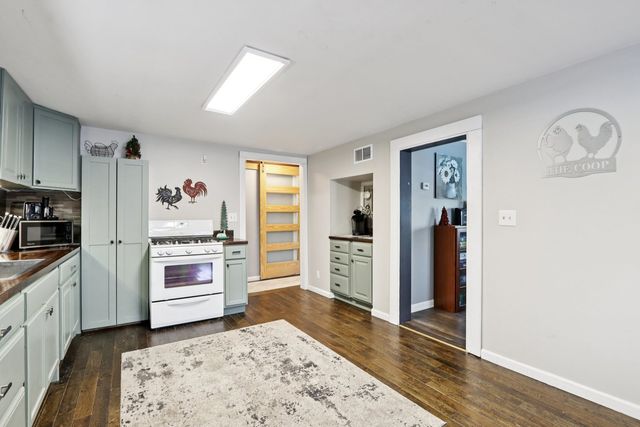 11471 W Leland Avenue, Beach Park, IL 60099