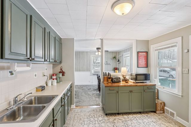 11471 W Leland Avenue, Beach Park, IL 60099