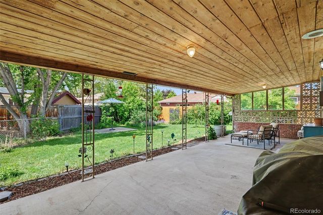 2567 S Uno Way, Denver, CO 80219