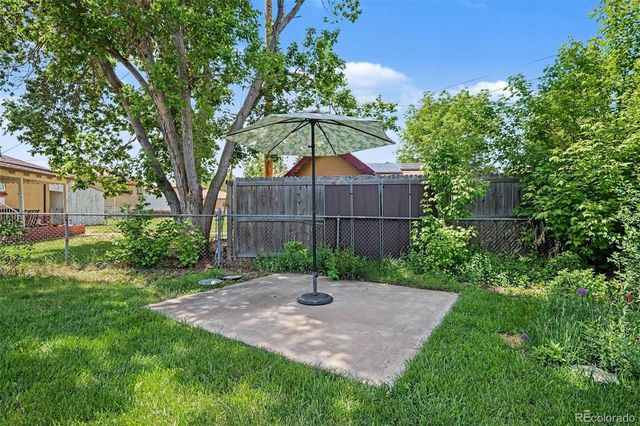 2567 S Uno Way, Denver, CO 80219