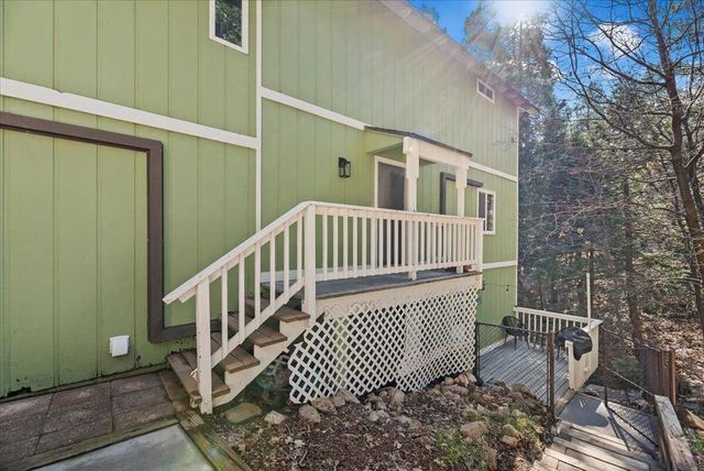 27282 Bernina Drive, Lake Arrowhead, CA 92352