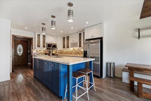 27282 Bernina Drive, Lake Arrowhead, CA 92352