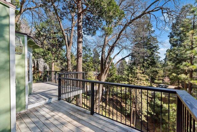 27282 Bernina Drive, Lake Arrowhead, CA 92352