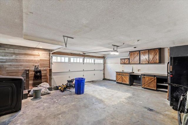 27282 Bernina Drive, Lake Arrowhead, CA 92352