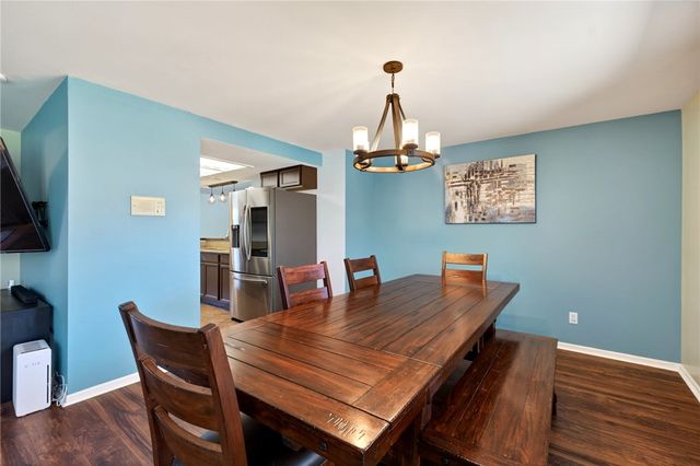 689 Chipplegate Drive, Centerville, OH 45459