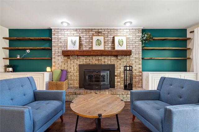 689 Chipplegate Drive, Centerville, OH 45459