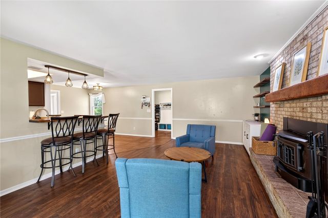 689 Chipplegate Drive, Centerville, OH 45459